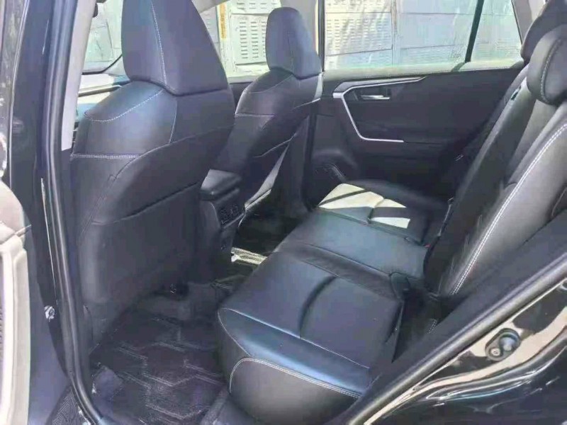 23年重庆市丰田RAV4荣放