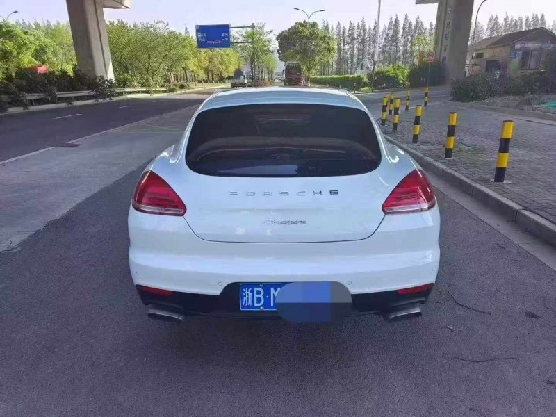 15年金华保时捷帕拉梅拉