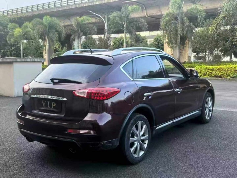 16年莆田英菲尼迪QX50