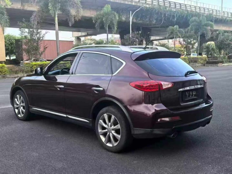 16年莆田英菲尼迪QX50