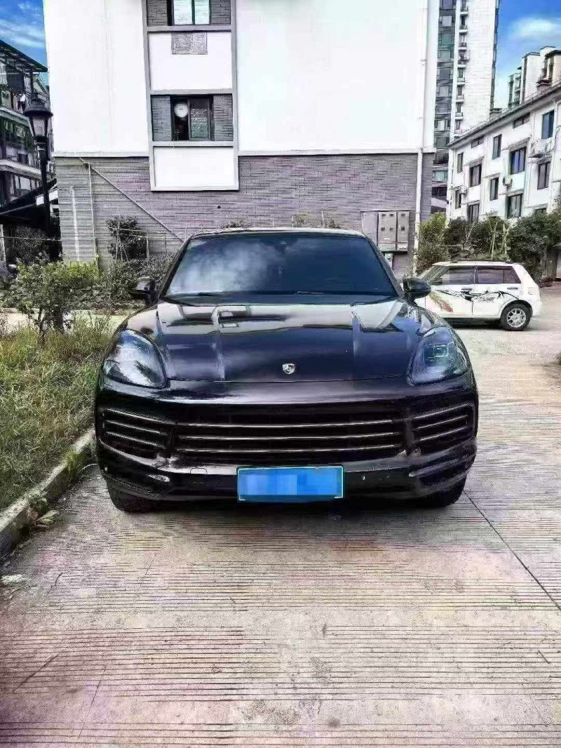 20年温州保时捷卡宴
