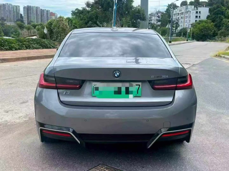 22年漳州宝马i3