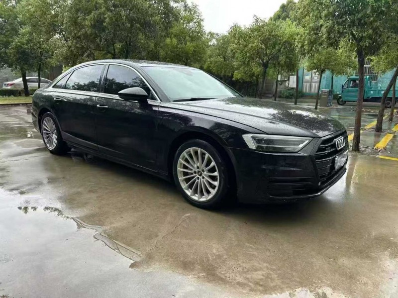 21年枣庄奥迪A8L