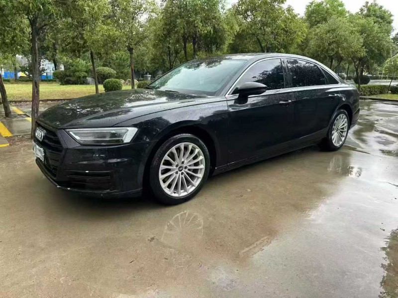 21年枣庄奥迪A8L