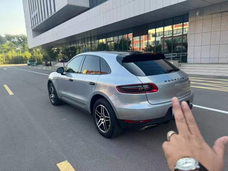 14年济宁保时捷Macan