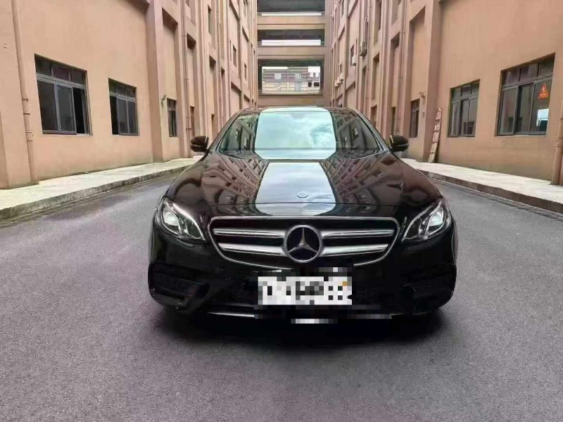 18年重庆市奔驰E