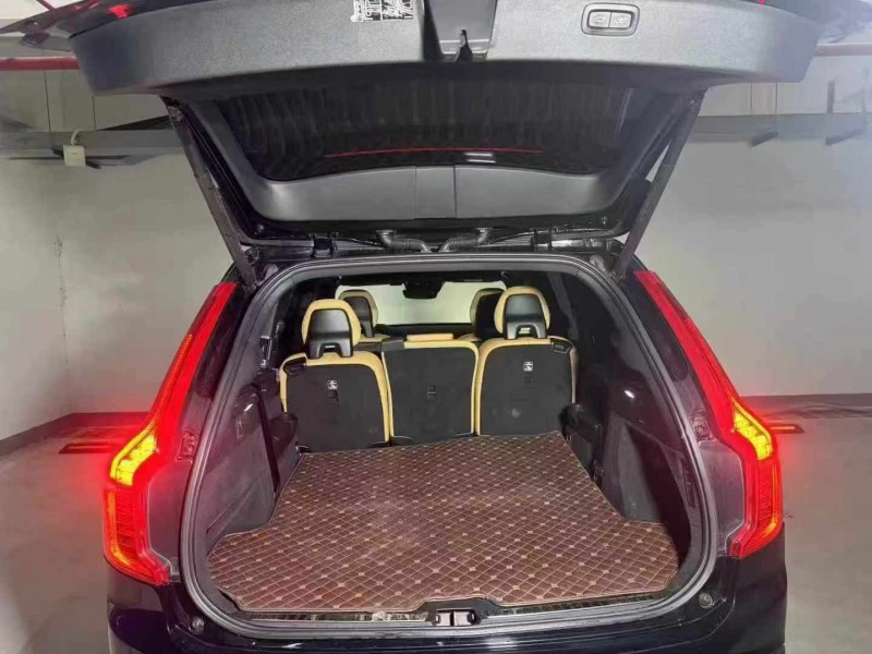 18年重庆市沃尔沃XC90