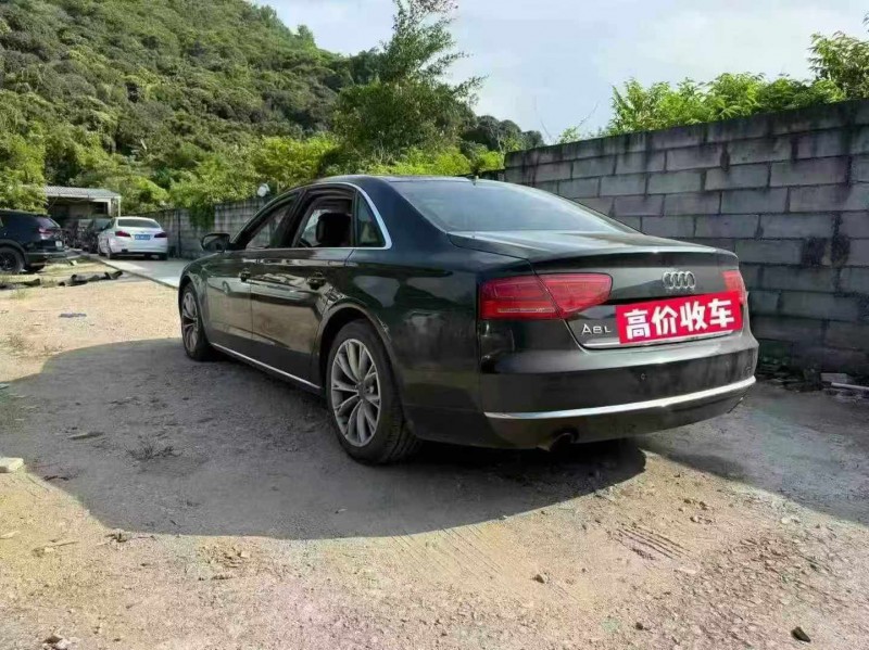 13年江门奥迪A8L