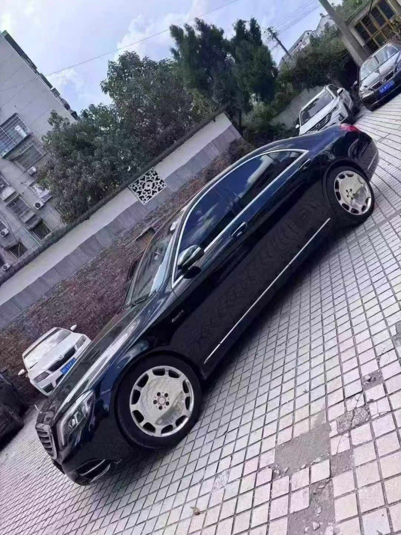 16年张家界奔驰S