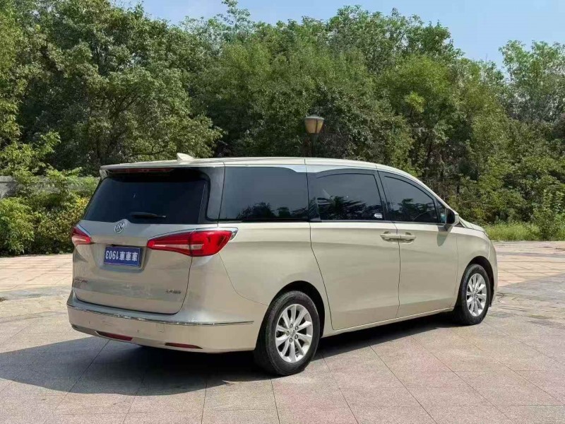 19年济宁别克GL8