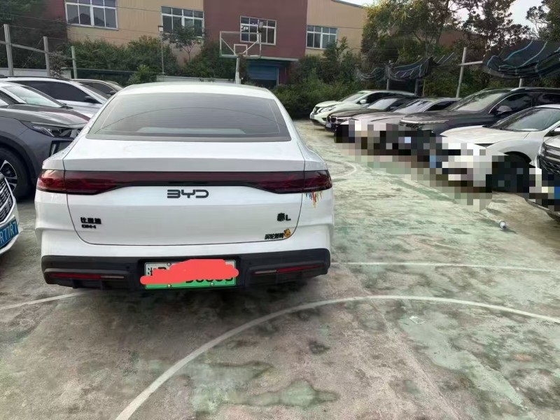 25年长沙比亚迪秦
