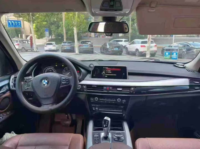 18年重庆市宝马X5
