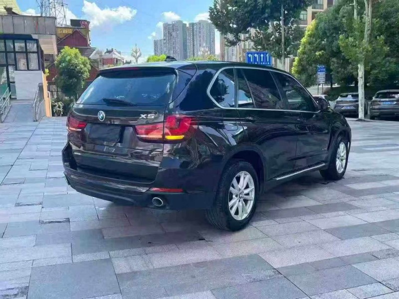 18年重庆市宝马X5