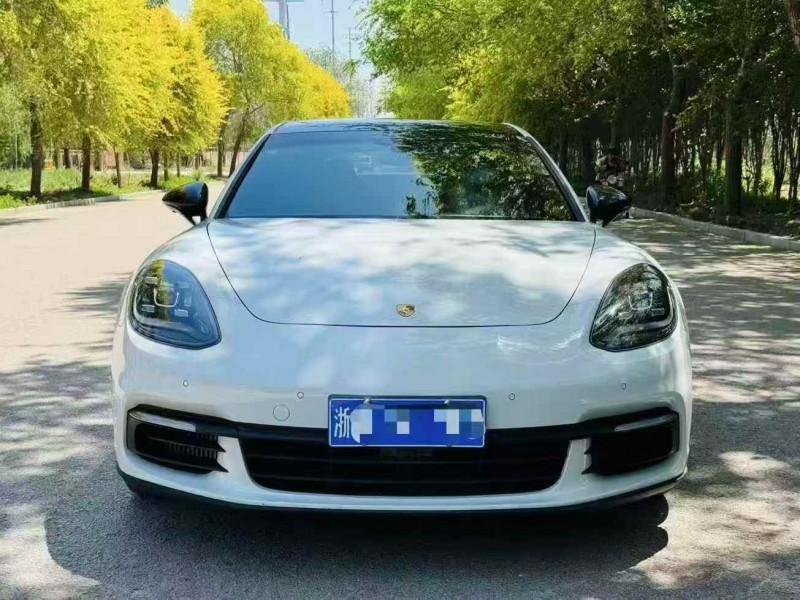 20年聊城保时捷帕拉梅拉
