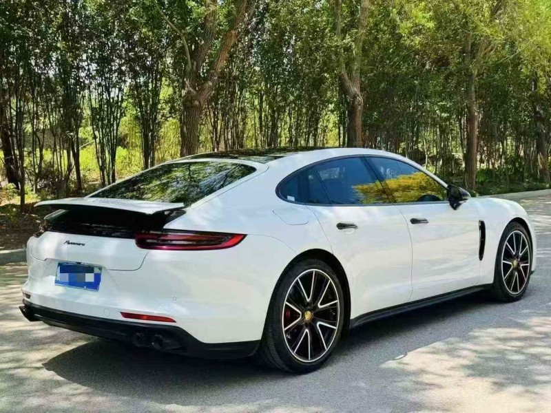 20年聊城保时捷帕拉梅拉