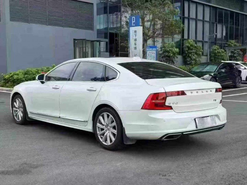 19年深圳沃尔沃S90