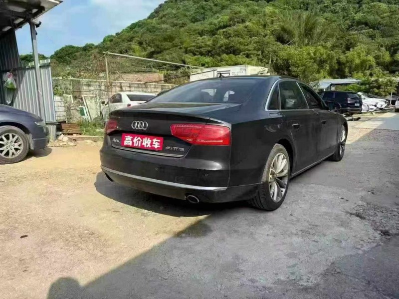 13年江门奥迪A8L