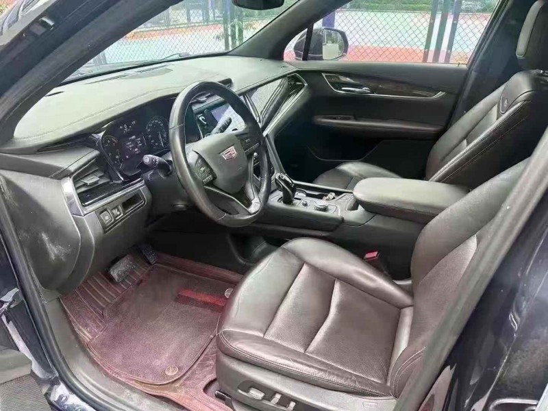 21年青岛凯迪拉克XT6
