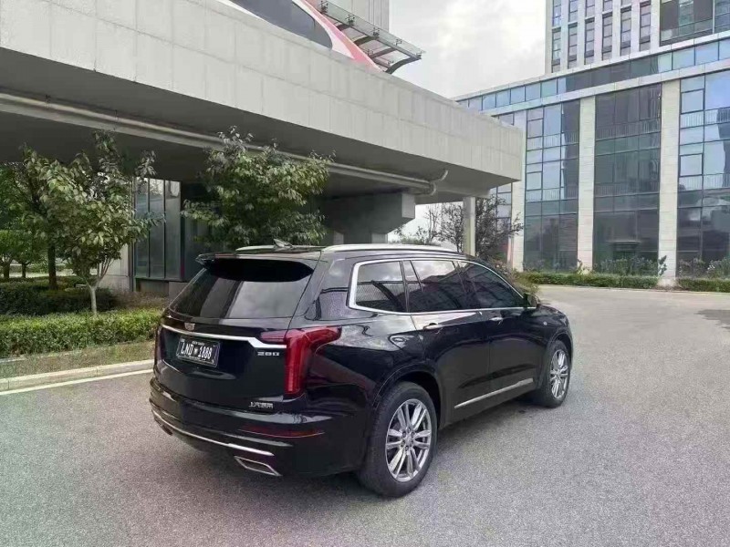 21年青岛凯迪拉克XT6