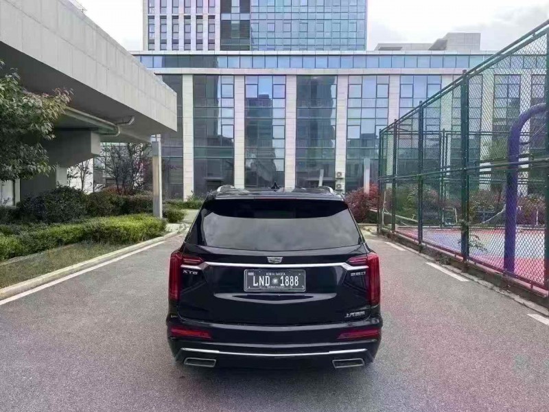 21年青岛凯迪拉克XT6