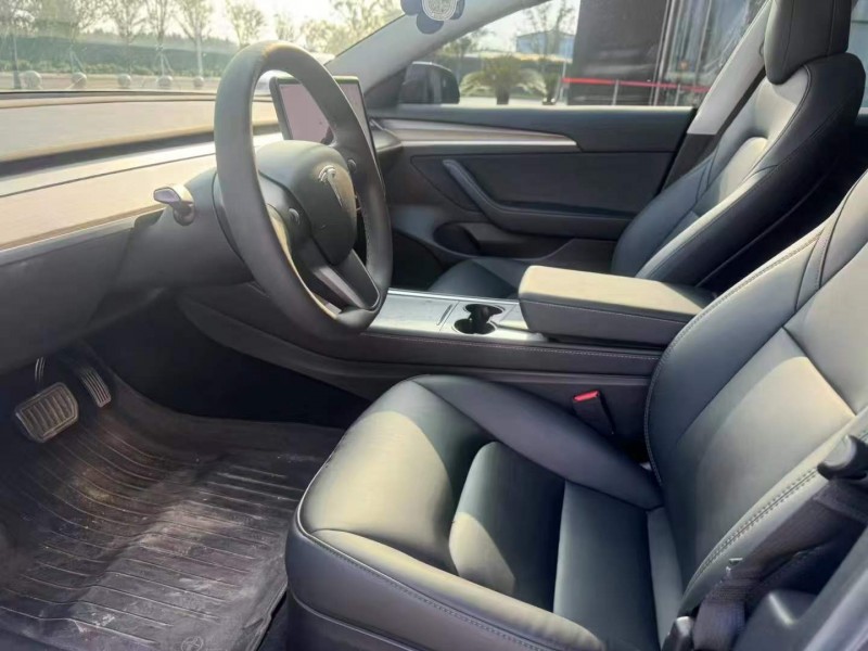 23年淄博特斯拉MODEL 3