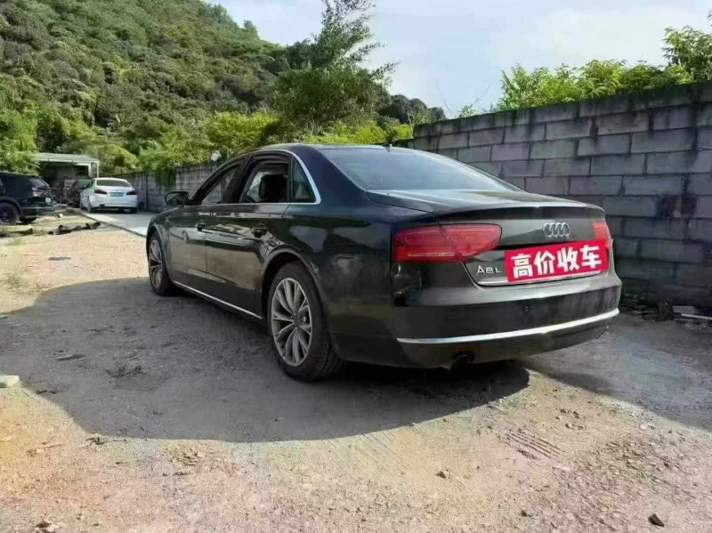 13年珠海奥迪A8L