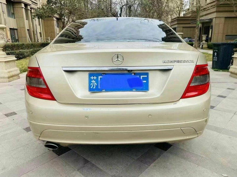 11年青岛奔驰C