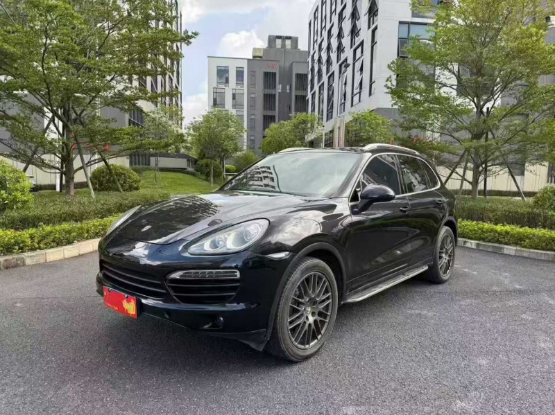 13年广州保时捷卡宴