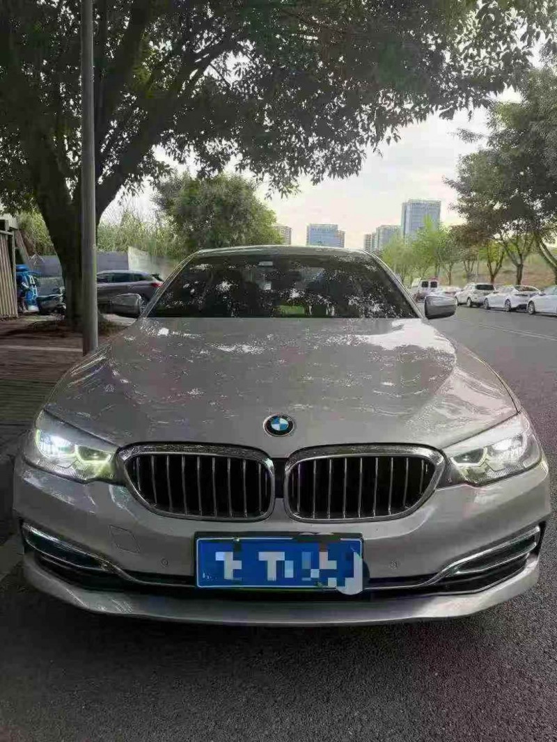 18年重庆市宝马5系