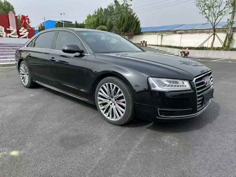 18年东营奥迪A8L