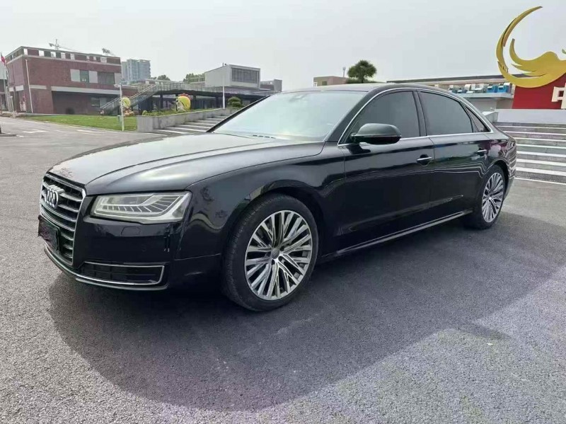 18年东营奥迪A8L