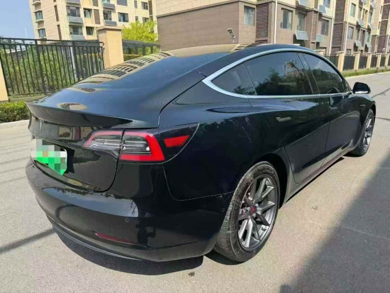 20年烟台特斯拉MODEL 3