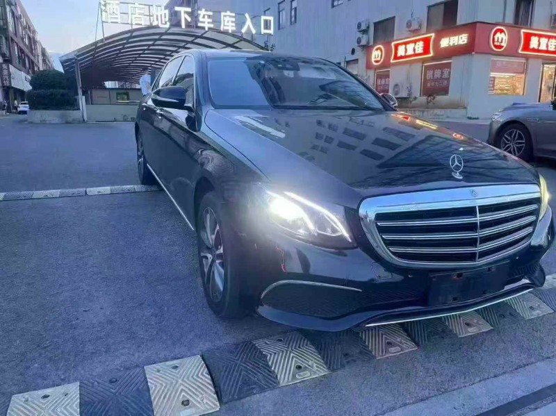 17年常德奔驰E