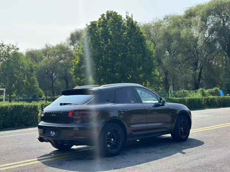 16年济宁保时捷Macan