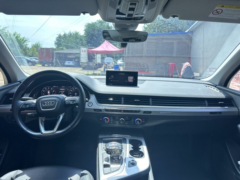 18年青岛奥迪Q7