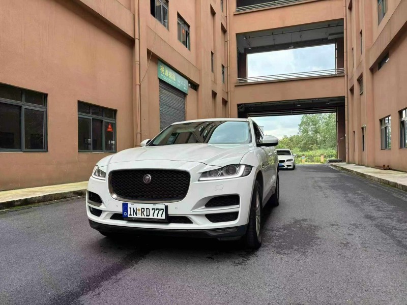 17年重庆市捷豹F-PACE