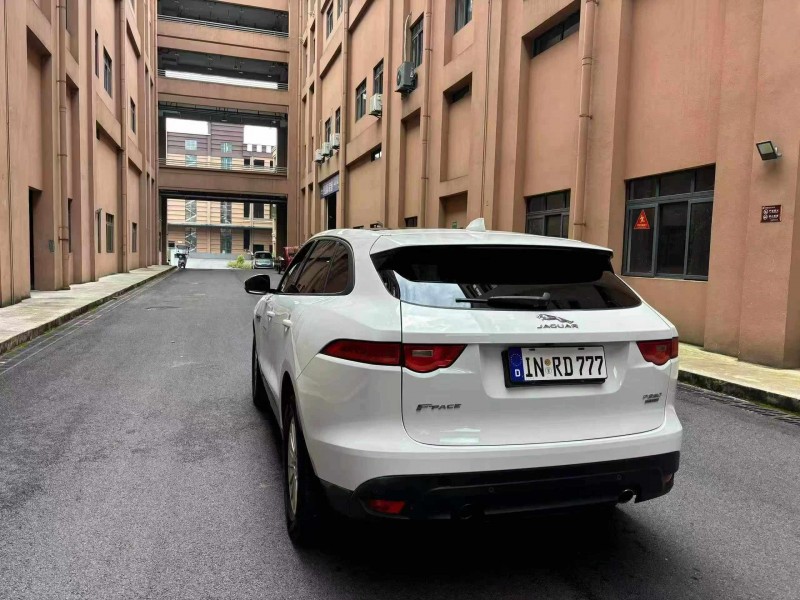 17年重庆市捷豹F-PACE