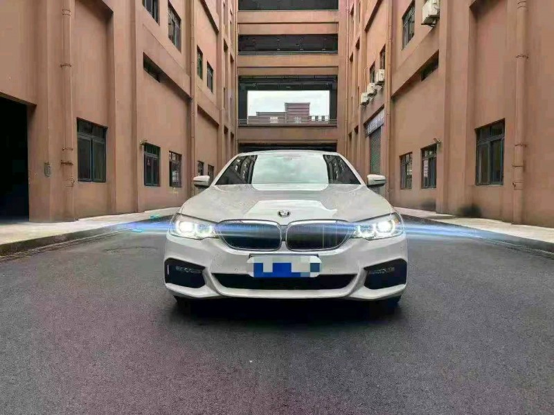 18年重庆市宝马5系
