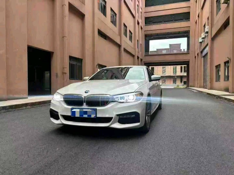 18年重庆市宝马5系
