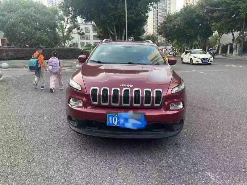 17年重庆市Jeep自由光