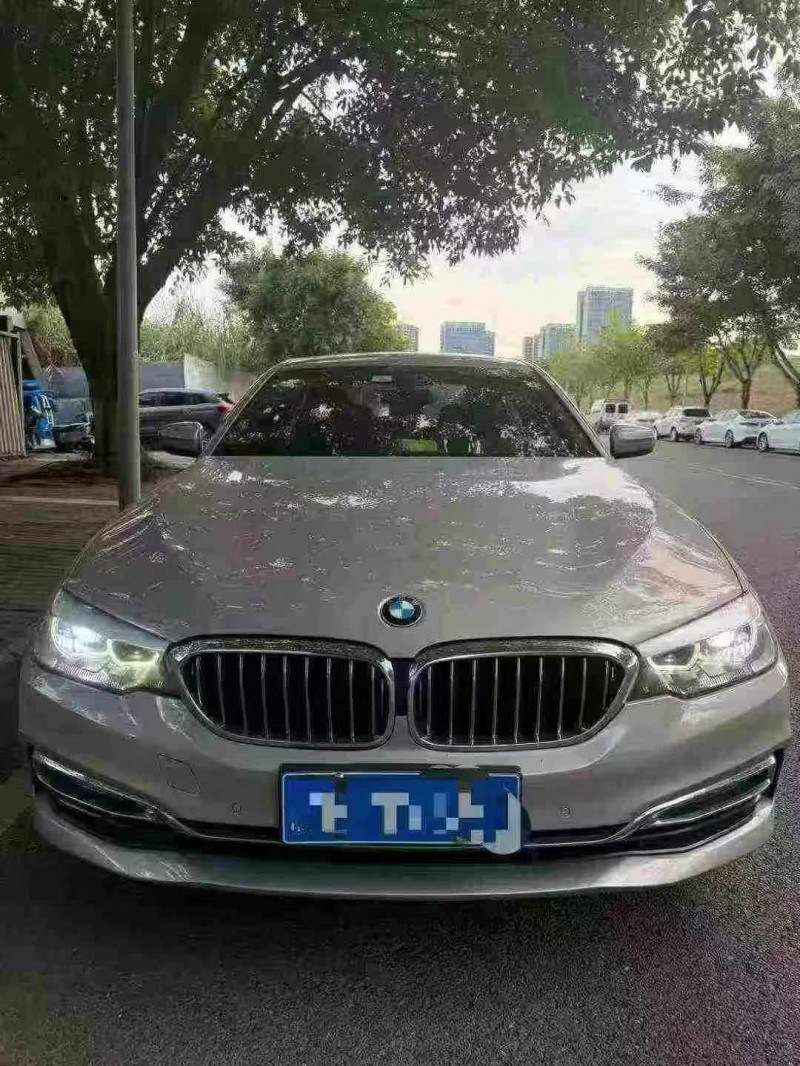 18年重庆市宝马5系