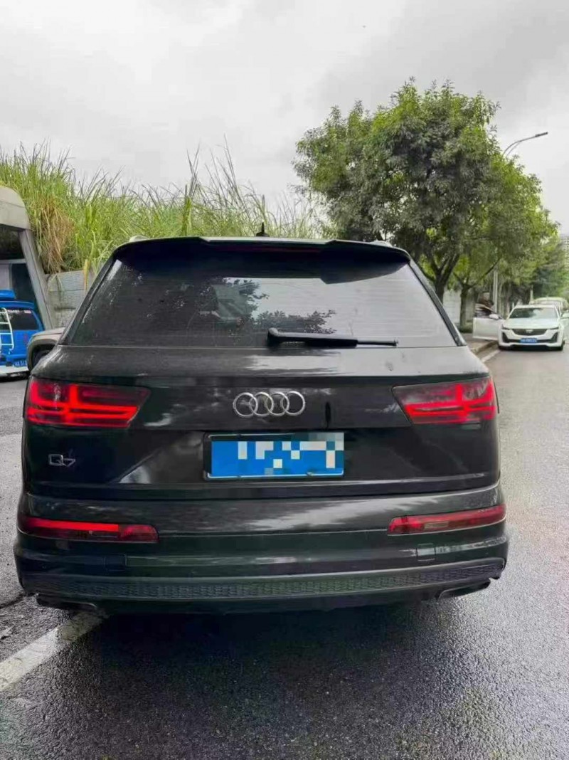 19年重庆市奥迪Q7