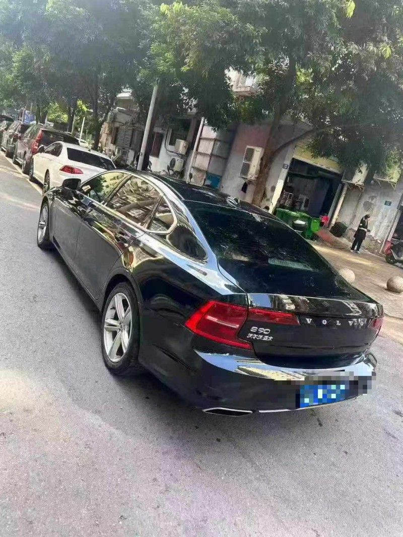 18年泸州沃尔沃S90