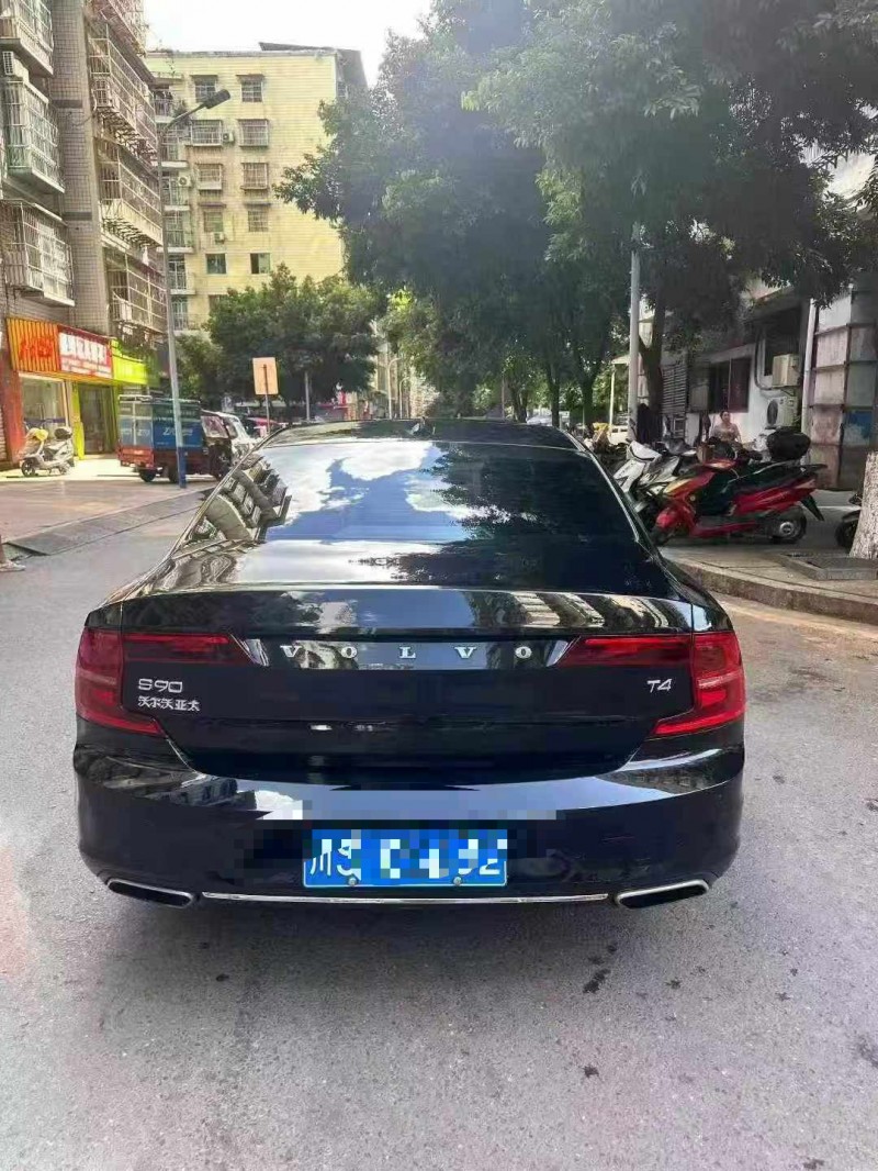 18年泸州沃尔沃S90