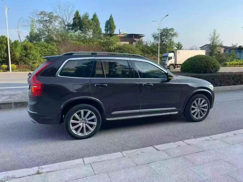 18年重庆市沃尔沃XC90