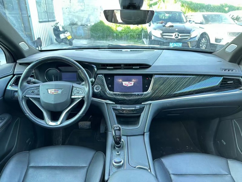 21年珠海凯迪拉克XT6