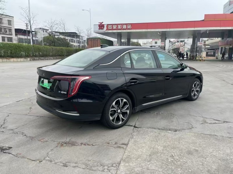 24年深圳红旗E-QM5