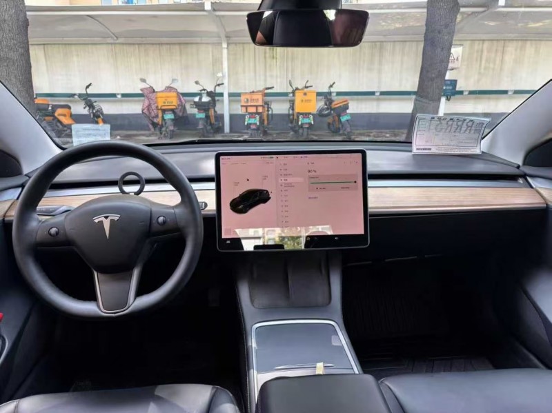 21年青岛特斯拉MODEL 3