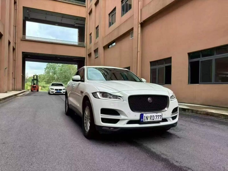 17年重庆市捷豹F-PACE