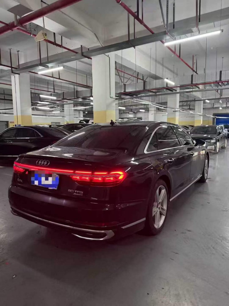 23年重庆市奥迪A8L